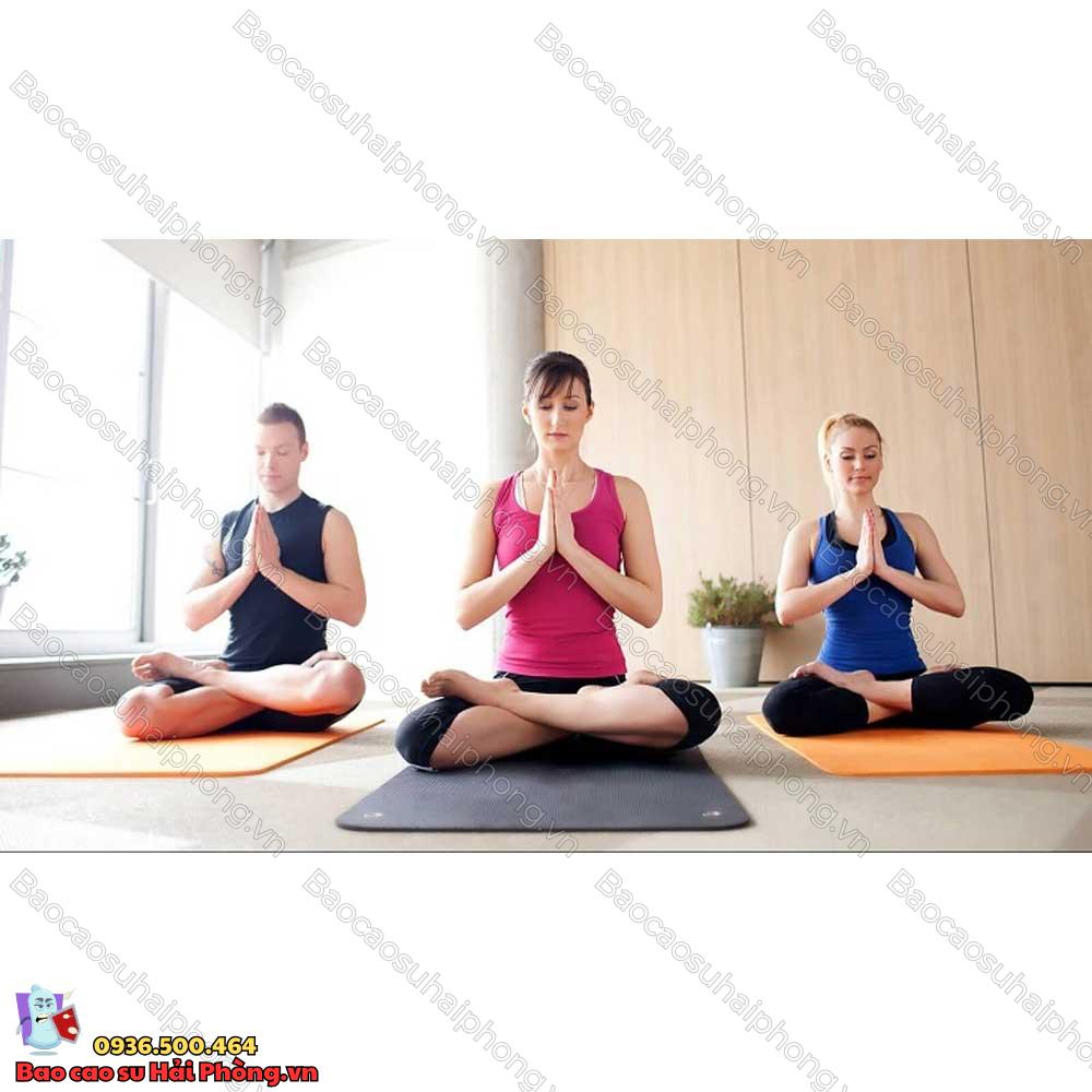 bai-tap-yoga-giup-can-bang-noi-tiet-to-nu-2